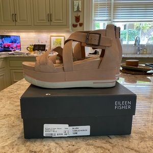 EILEEN FISHER boost in Blush, size 10